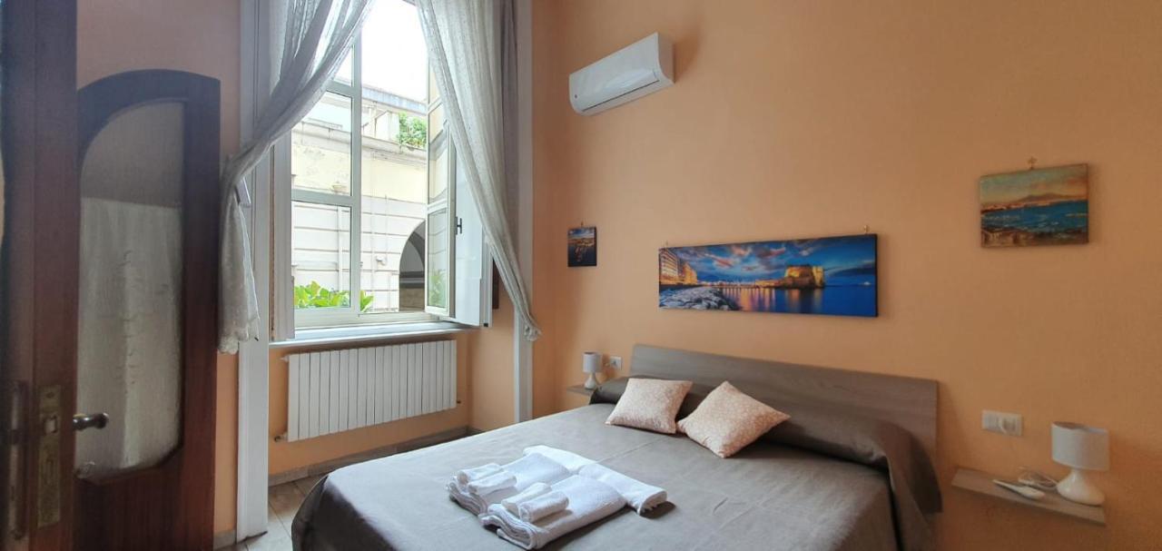 Le Vie Del Centro - B&B Napoli Eksteriør billede